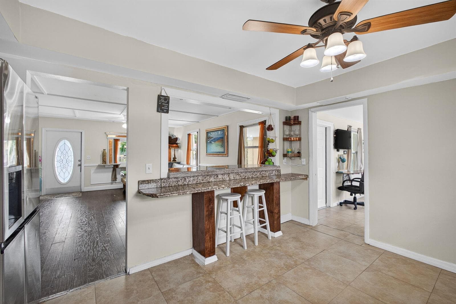 1136 W 7th St Riviera Beach, FL 33404