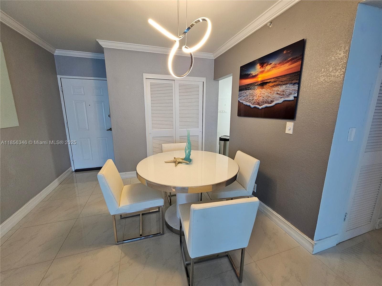 WAVE CONDO · #1115 (Ave. April 10 2026) in Hollywood - Photo 16