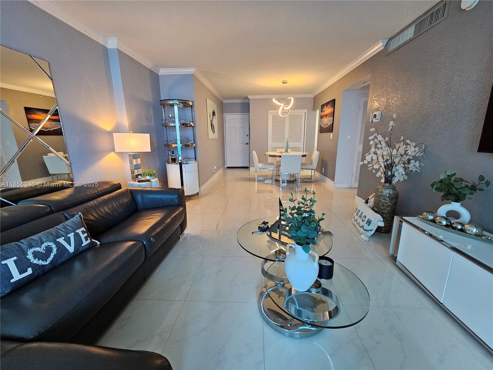 WAVE CONDO · #1115 (Ave. April 10 2026) in Hollywood - Photo 15