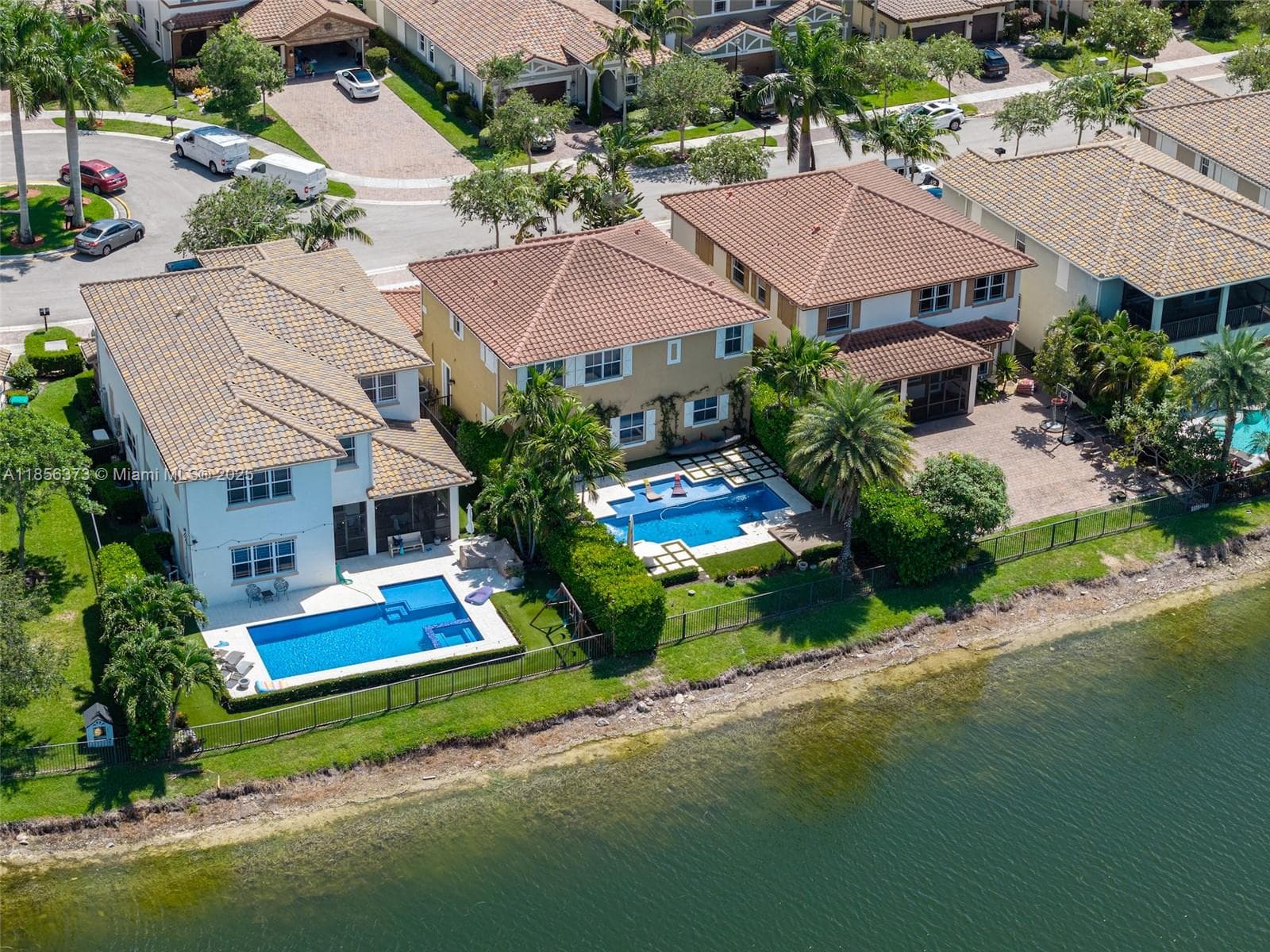9709 Blue Isle Bay photo 62