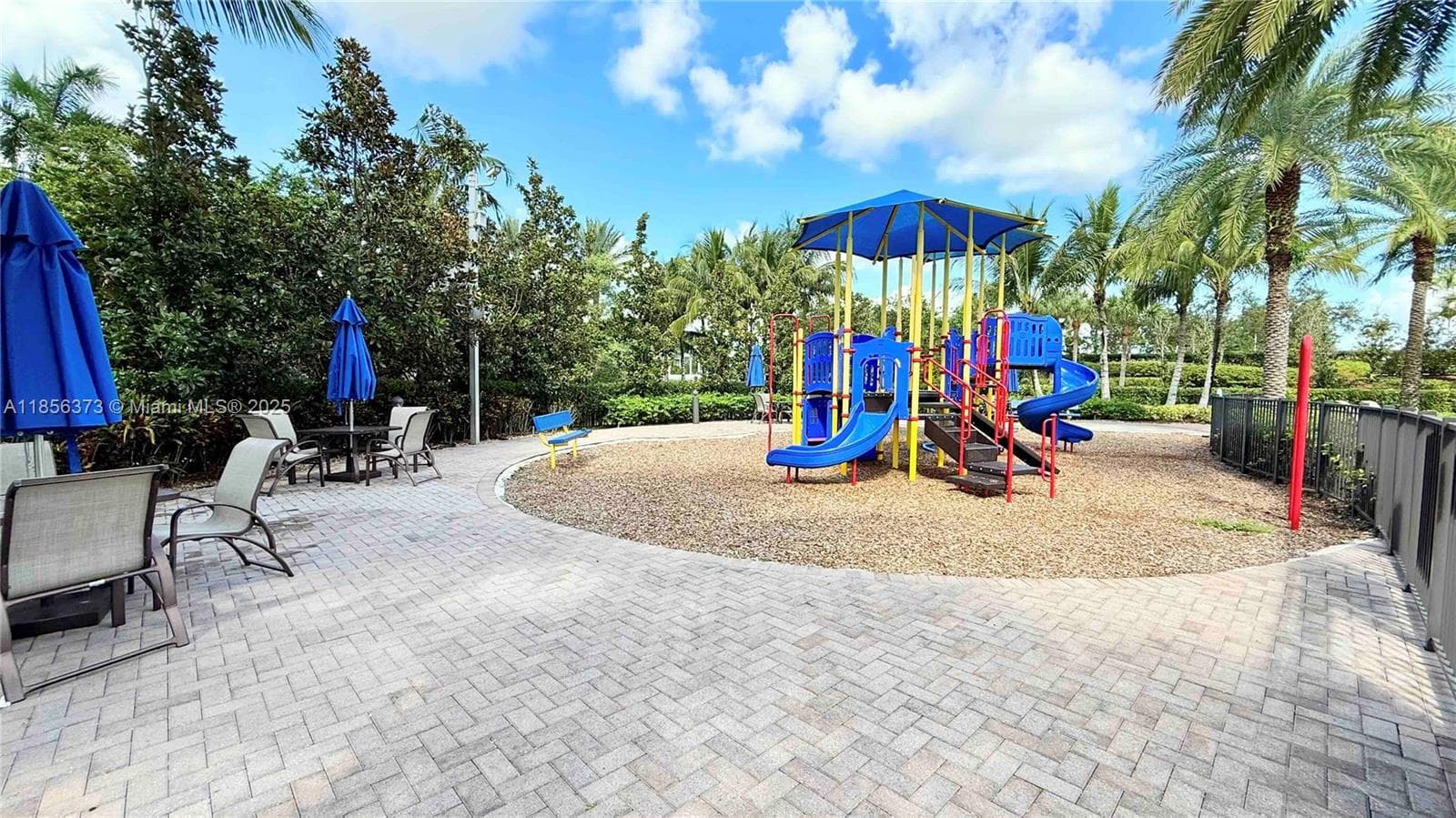 9709 Blue Isle Bay photo 57