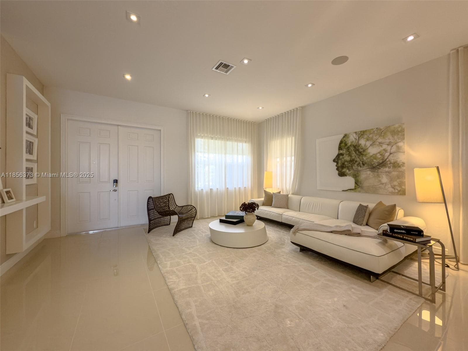 9709 Blue Isle Bay photo 7