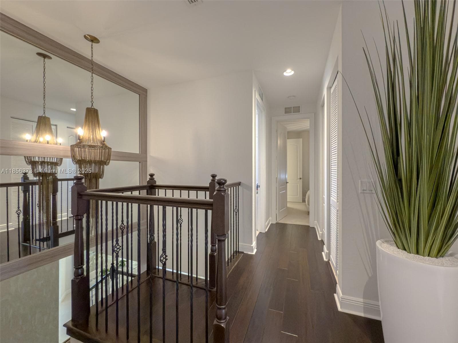 9709 Blue Isle Bay photo 24