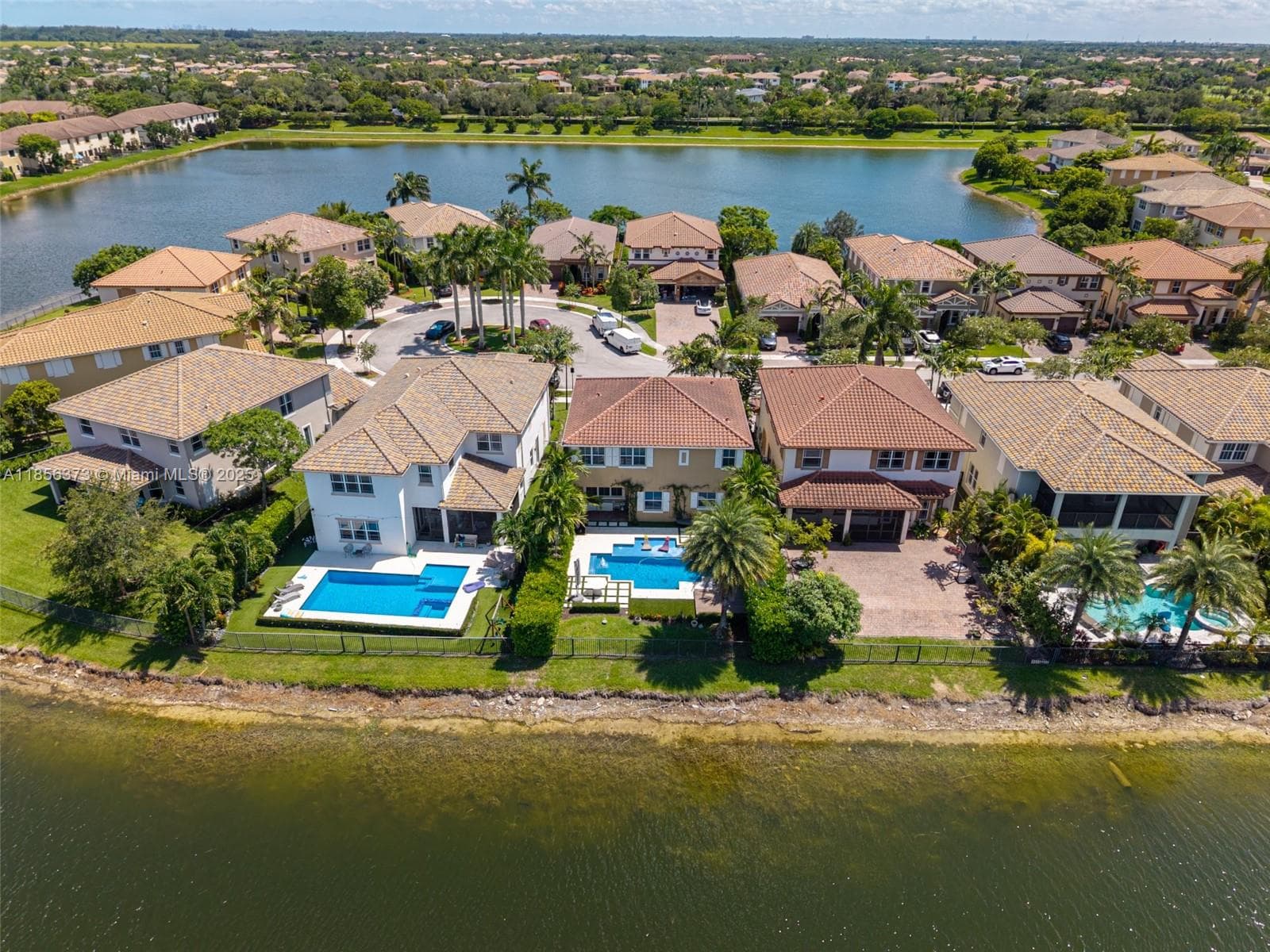 9709 Blue Isle Bay photo 65