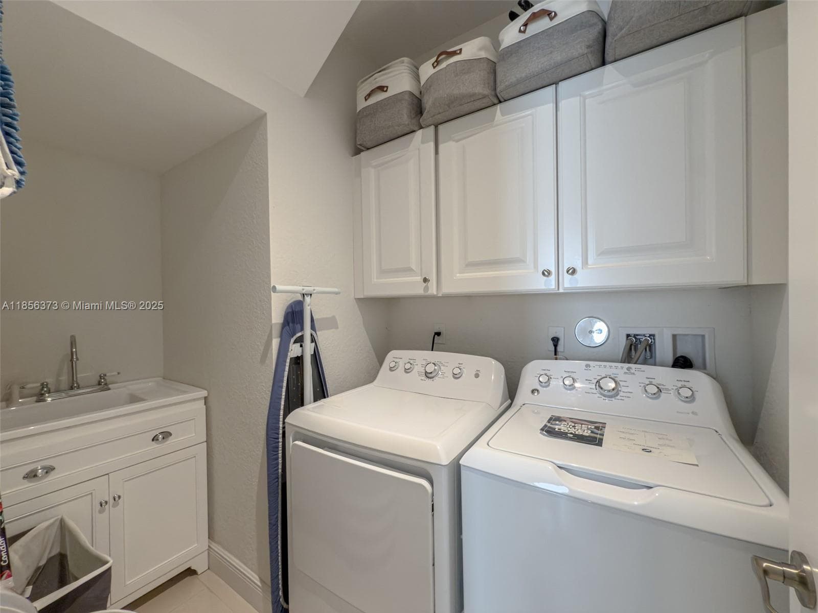 9709 Blue Isle Bay photo 41