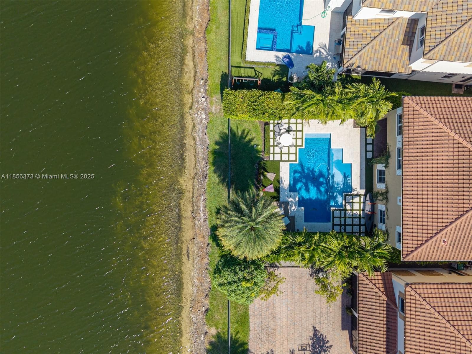 9709 Blue Isle Bay photo 64