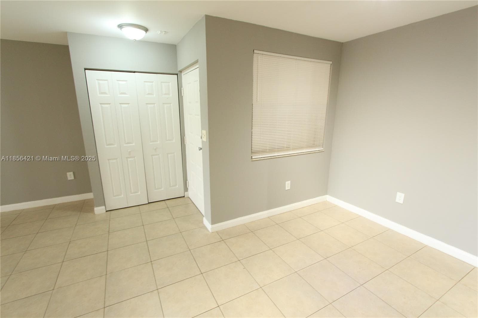 LAKEVIEW CLUB CONDO · #107 in Oakland Park - Photo 2