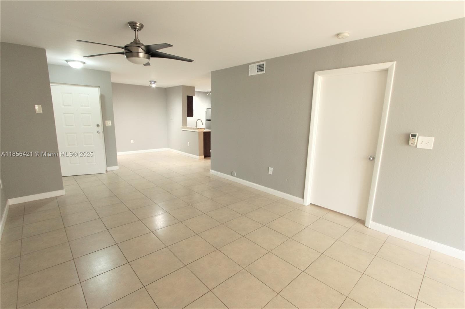 LAKEVIEW CLUB CONDO · #107 in Oakland Park - Photo 6