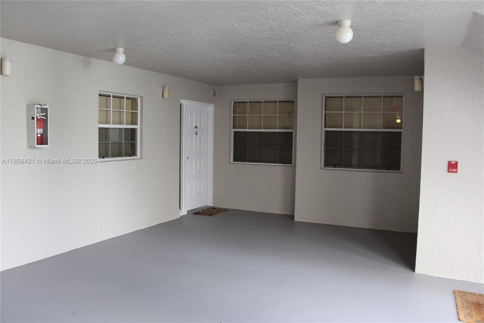 LAKEVIEW CLUB CONDO · #107 in Oakland Park - Photo 11