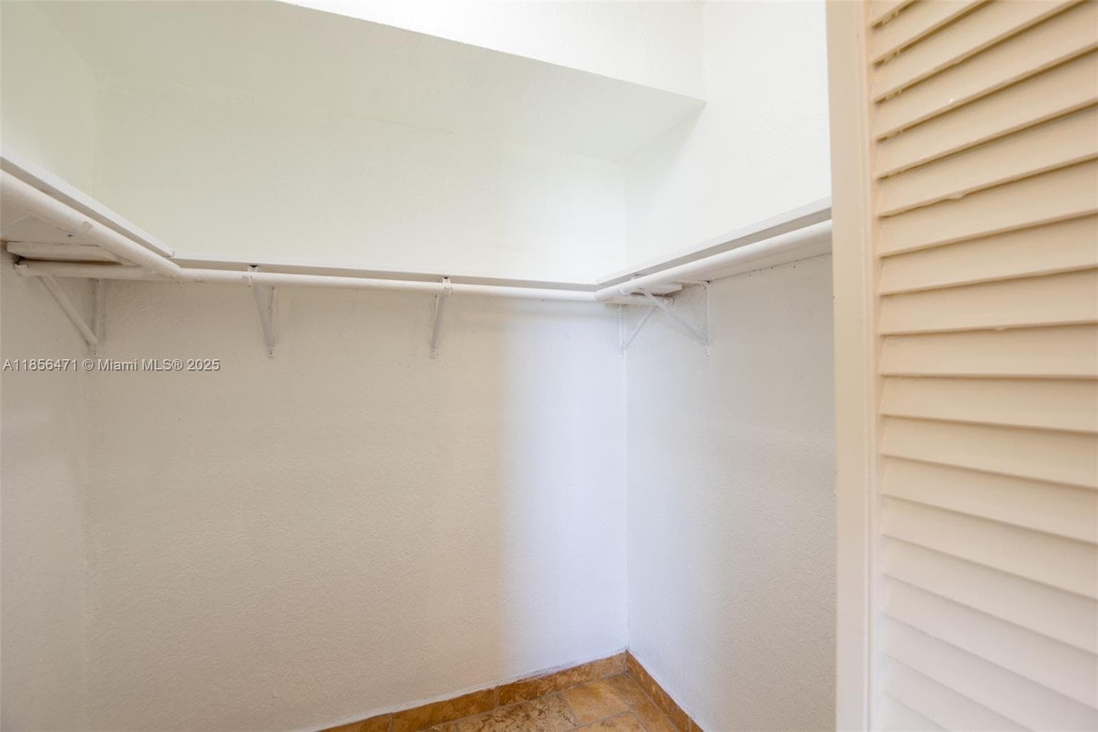 VECINO DEL MAR CONDO · #1503 in North Miami - Photo 24