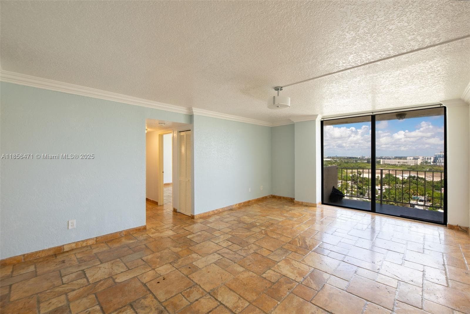 VECINO DEL MAR CONDO · #1503 in North Miami - Photo 15