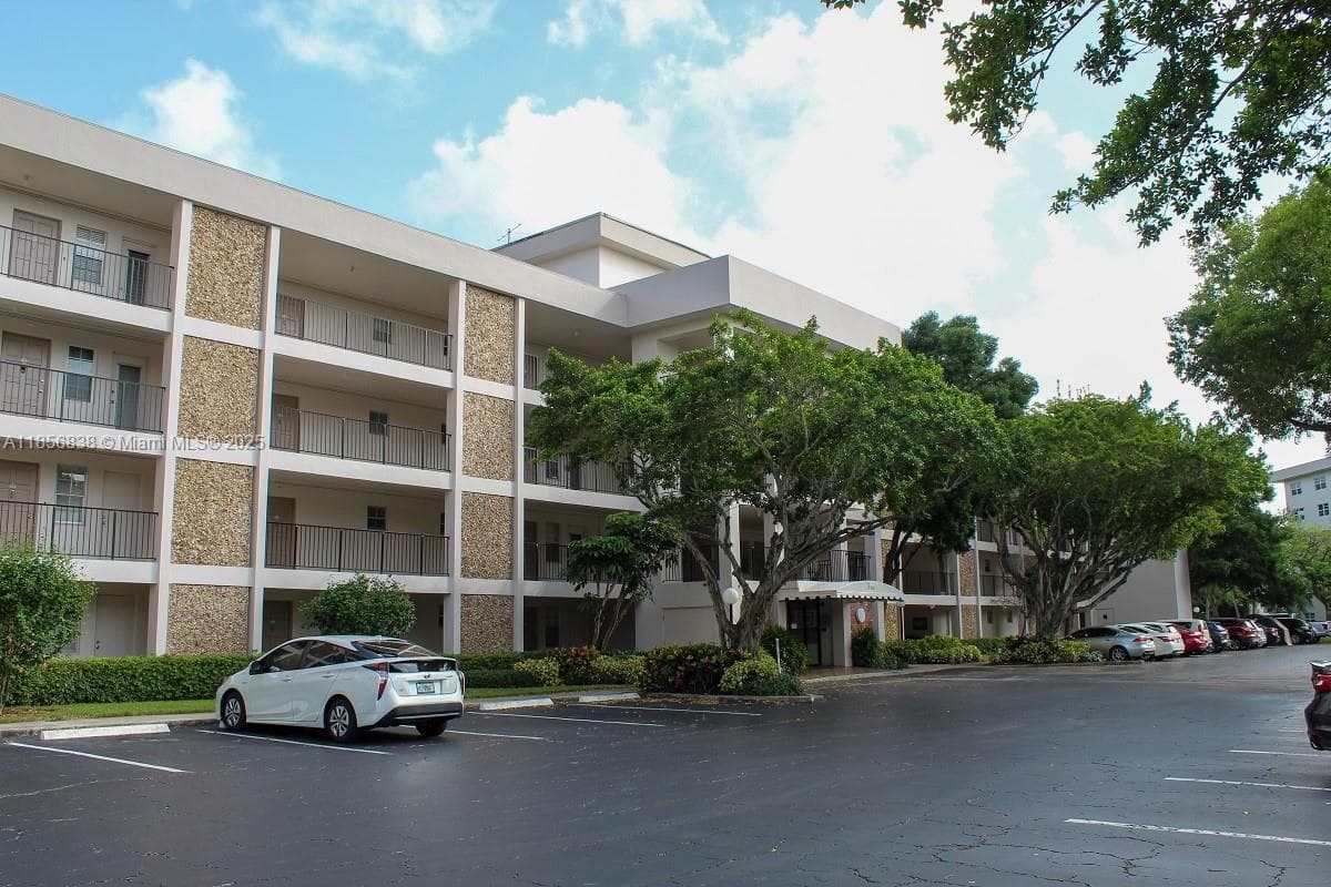 PALM-AIRE COUNTRY CLUB CO · #108 in Pompano Beach - Photo 2