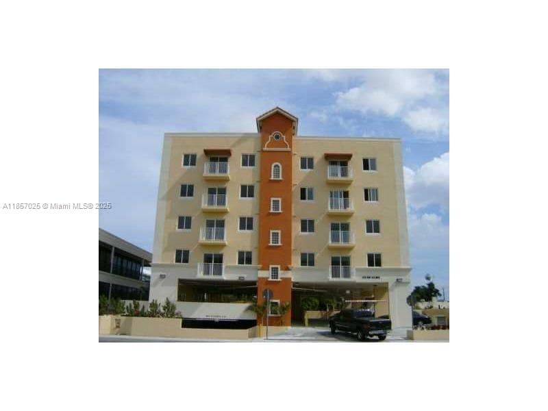Le Jeune Place · #407 in Miami - Photo 1