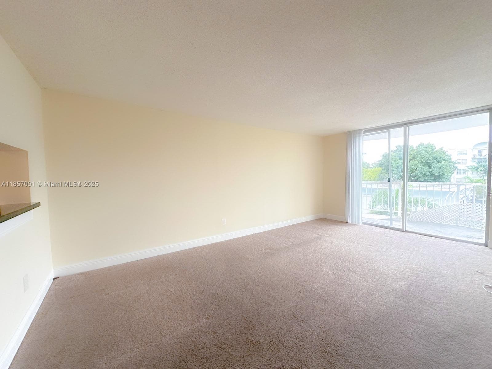 MONTECARLO CONDO · #A-412 in Miami - Photo 4