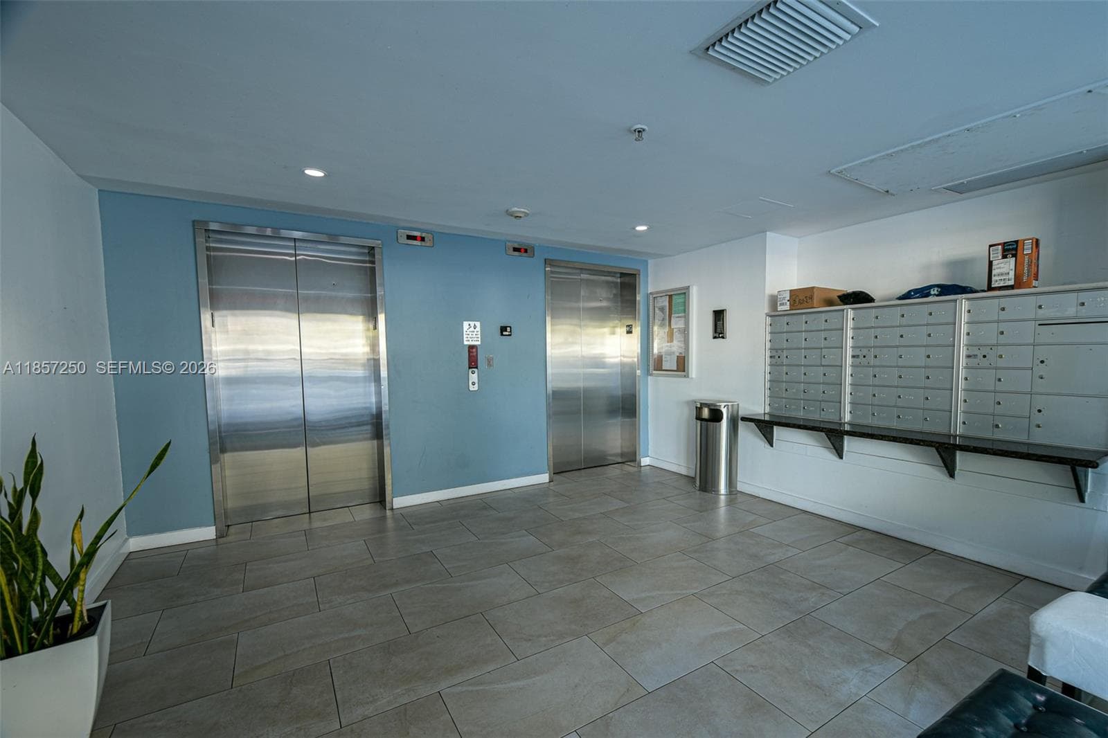 VILLAGGIO IN THE GROVE · #603 in Miami - Photo 16