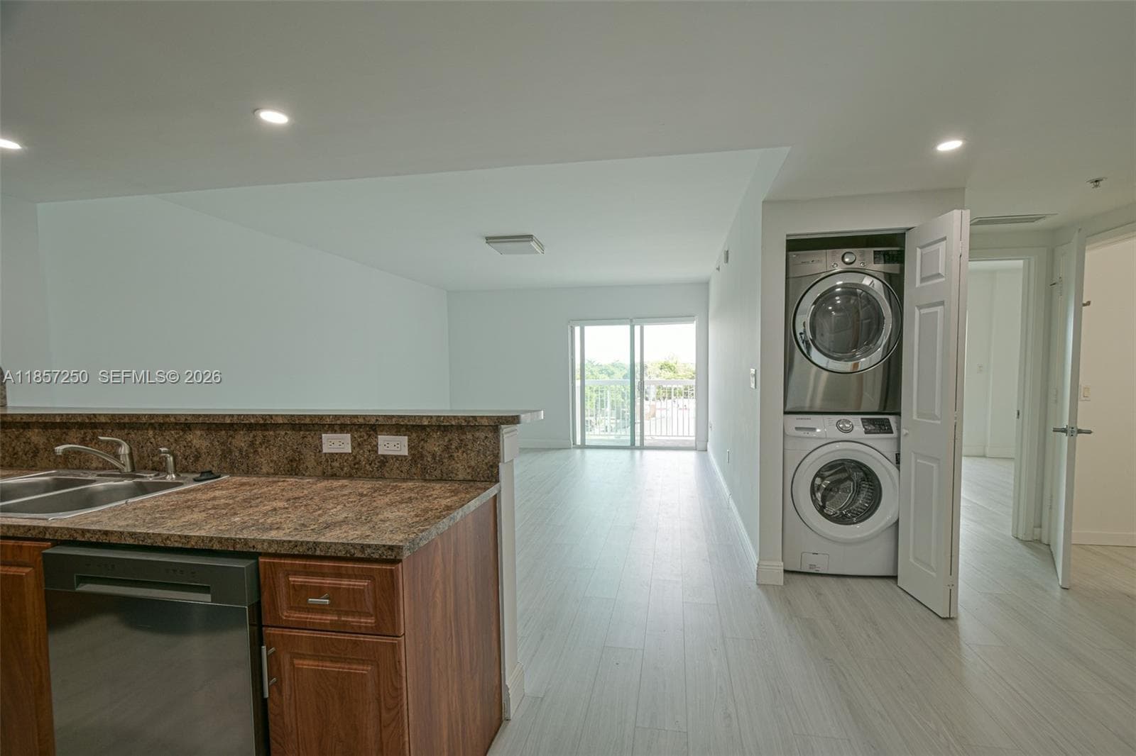 VILLAGGIO IN THE GROVE · #603 in Miami - Photo 3