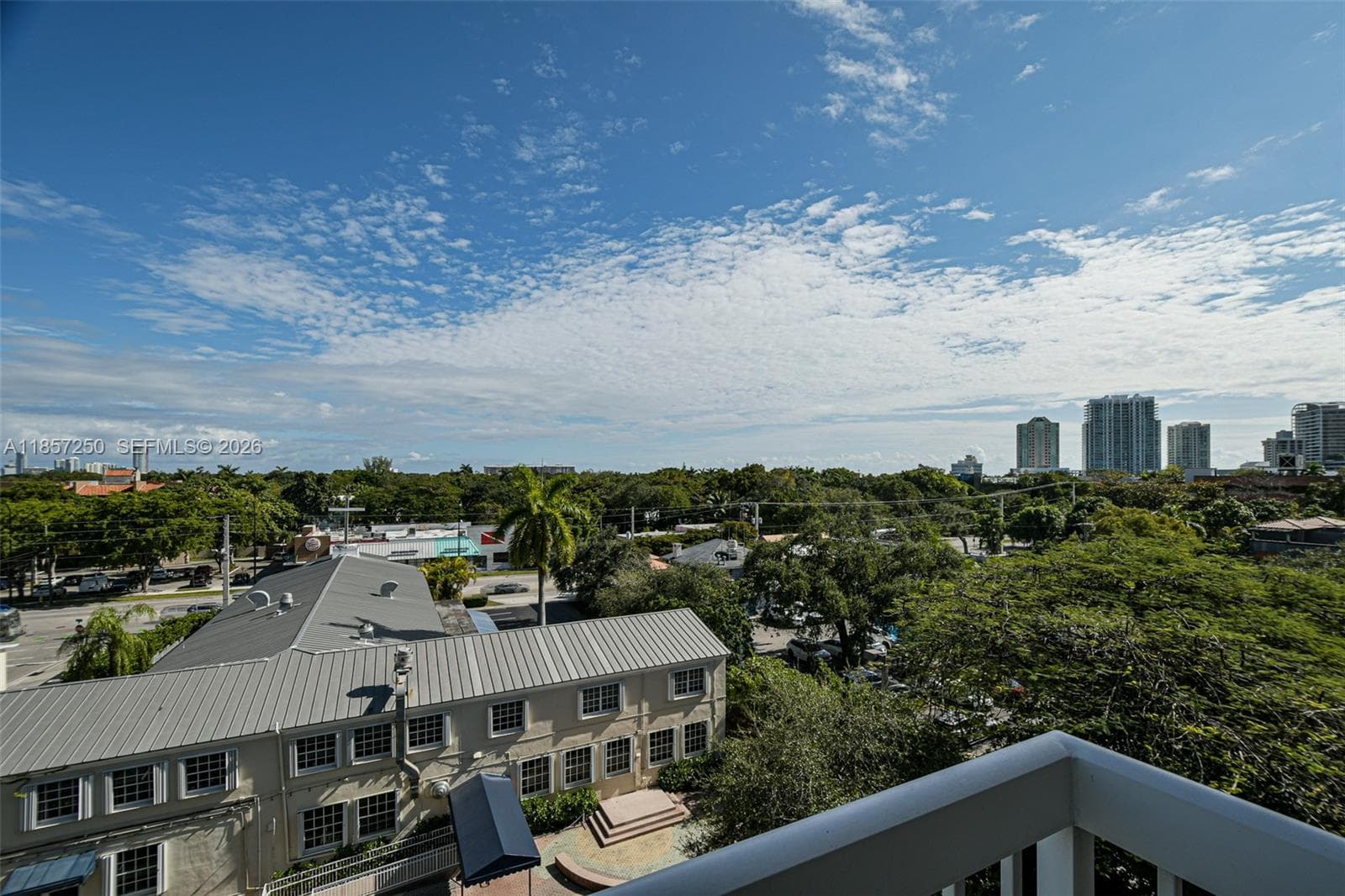 VILLAGGIO IN THE GROVE · #603 in Miami - Photo 15