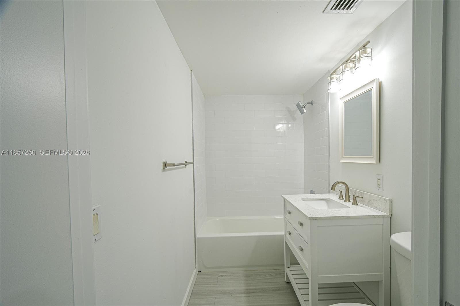 VILLAGGIO IN THE GROVE · #603 in Miami - Photo 11