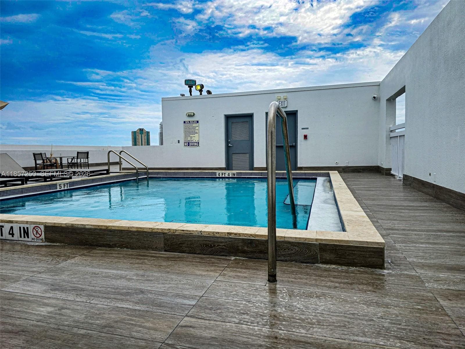 VILLAGGIO IN THE GROVE · #603 in Miami - Photo 21