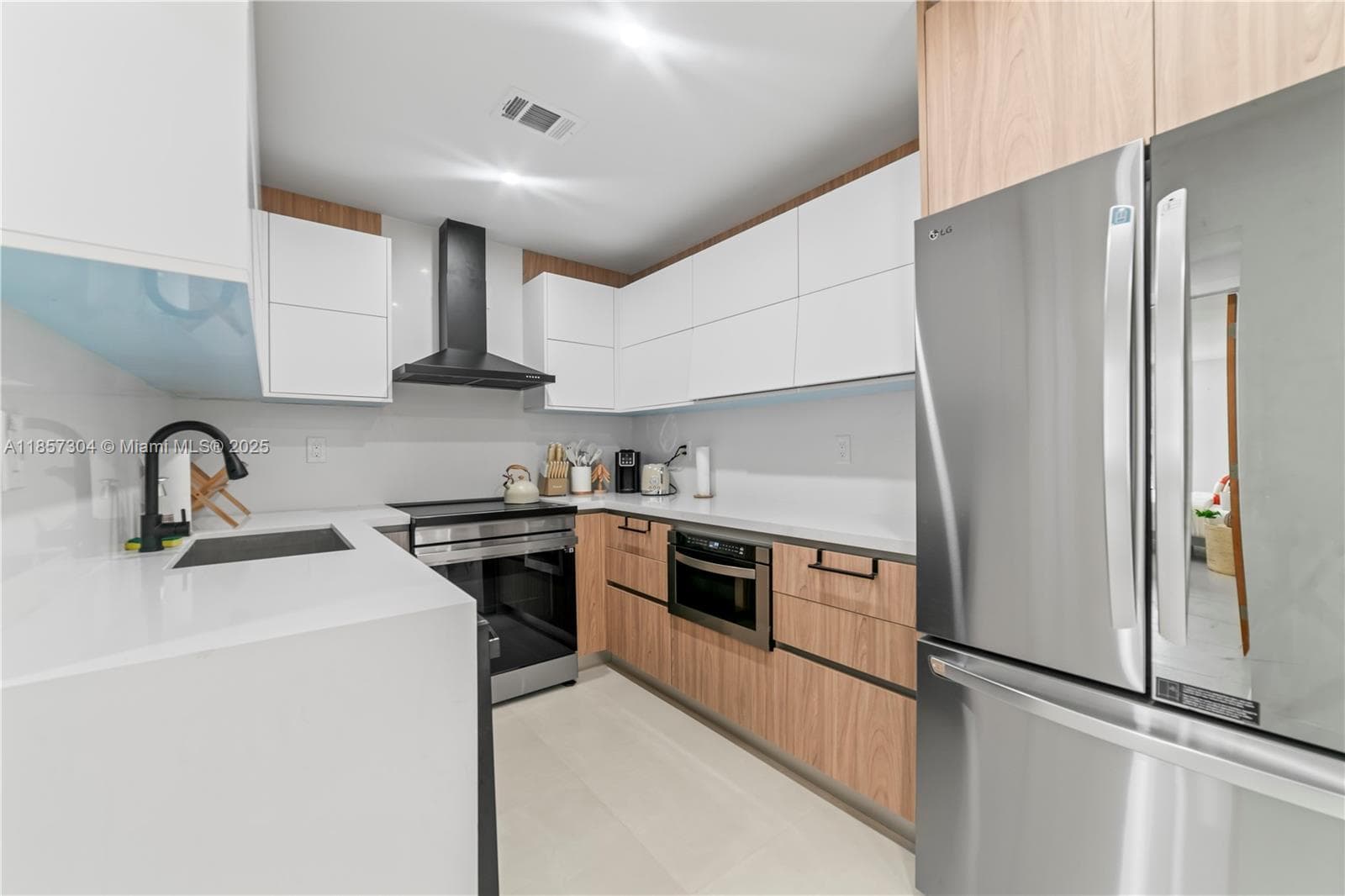 209 N 31st Ave #1 photo 18
