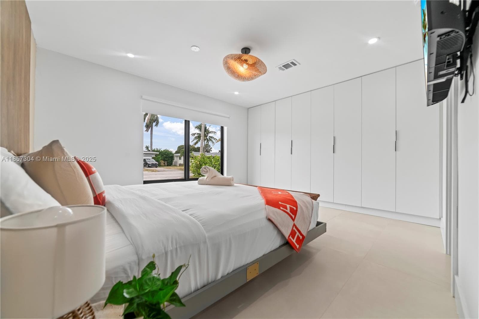 209 N 31st Ave #1 photo 8