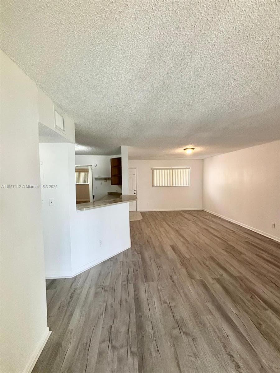 SUMMER LAKE · #106 in Oakland Park - Photo 2