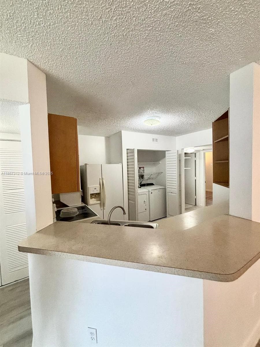 SUMMER LAKE · #106 in Oakland Park - Photo 13