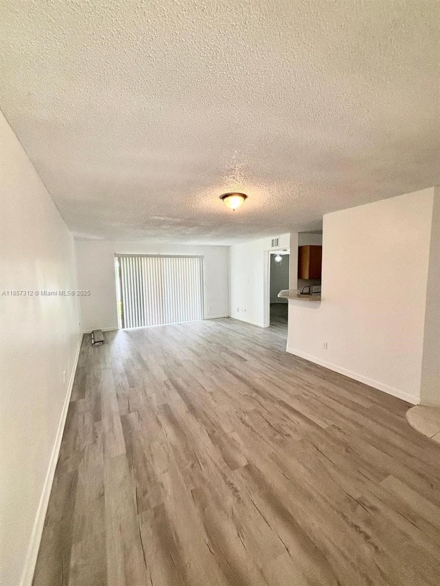 SUMMER LAKE · #106 in Oakland Park - Photo 7