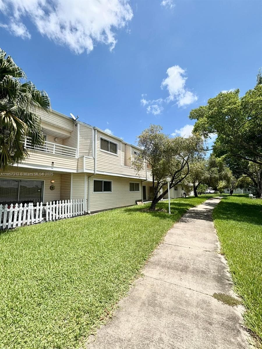 SUMMER LAKE · #106 in Oakland Park - Photo 66