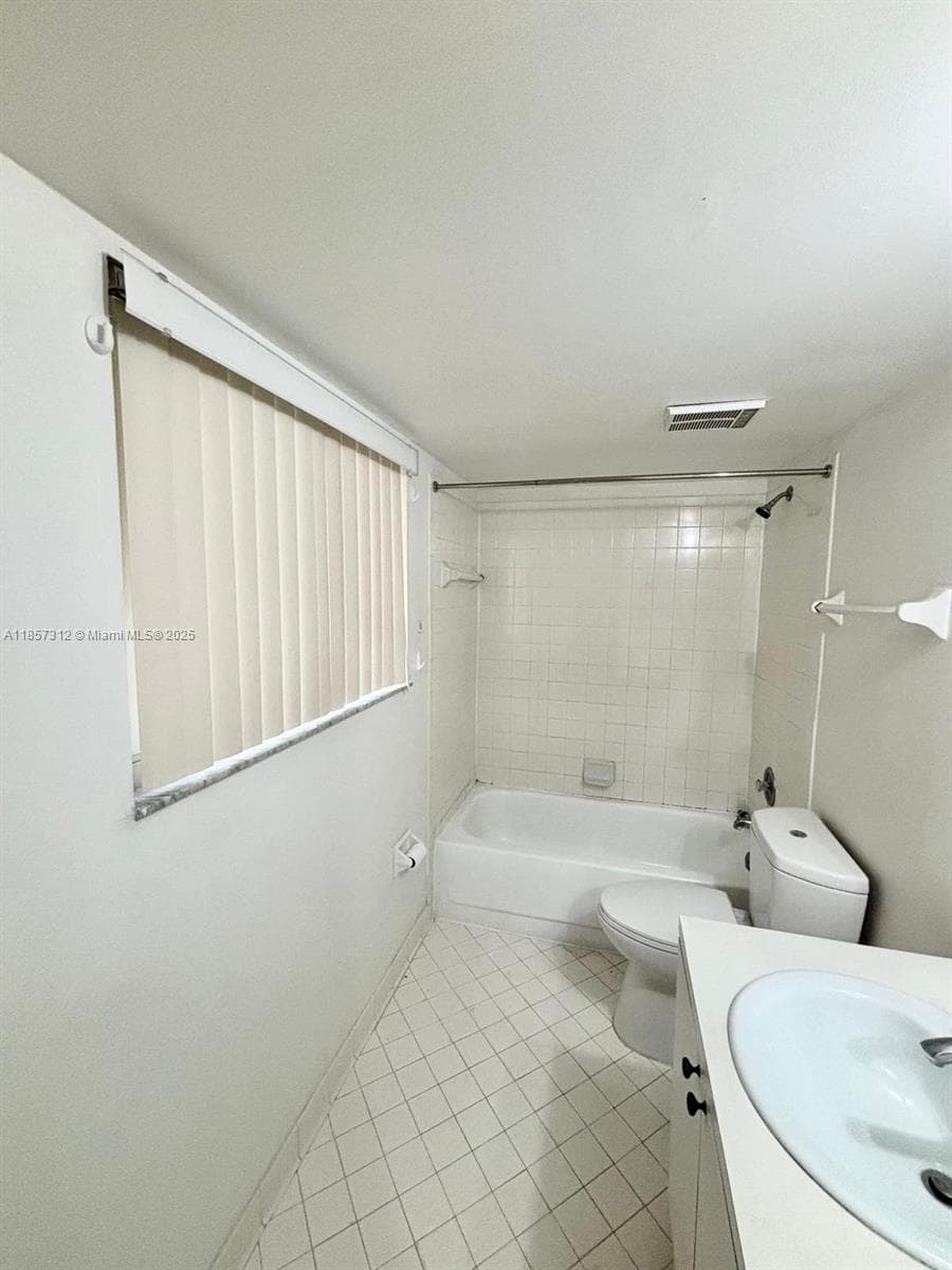 SUMMER LAKE · #106 in Oakland Park - Photo 30