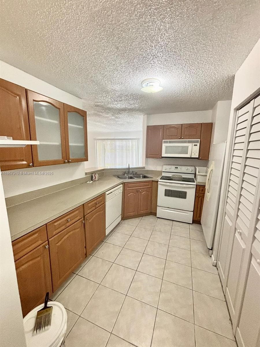 SUMMER LAKE · #106 in Oakland Park - Photo 18