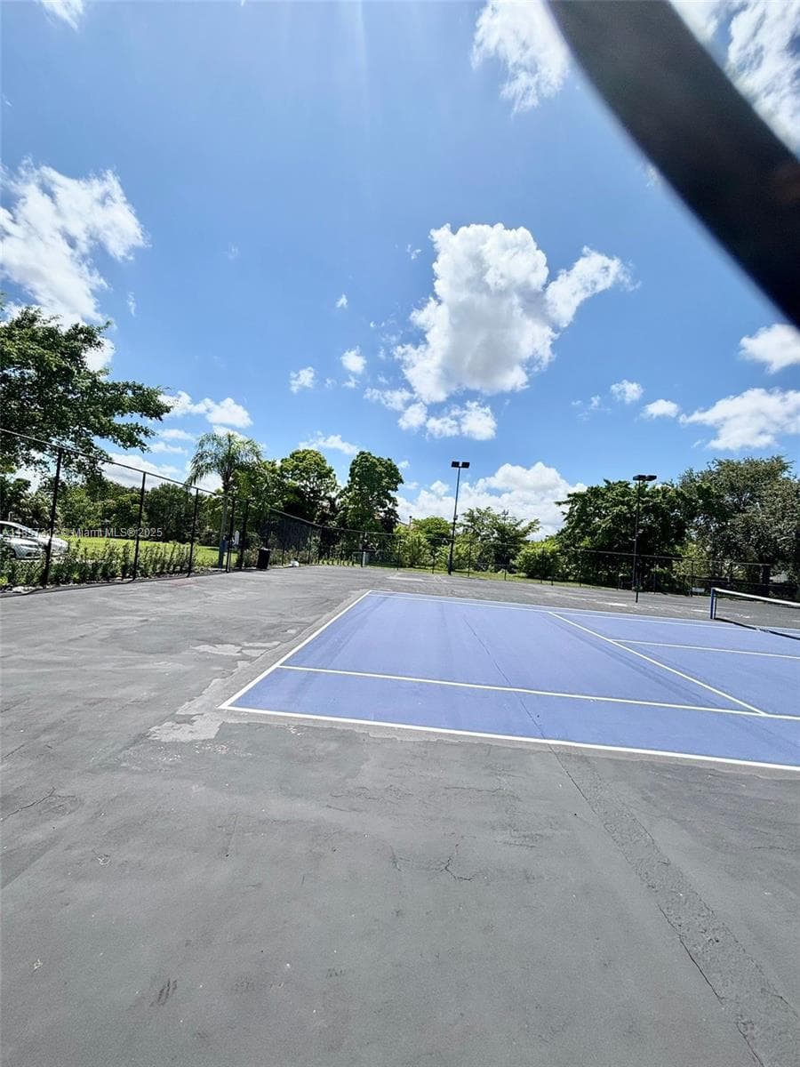 SUMMER LAKE · #106 in Oakland Park - Photo 51