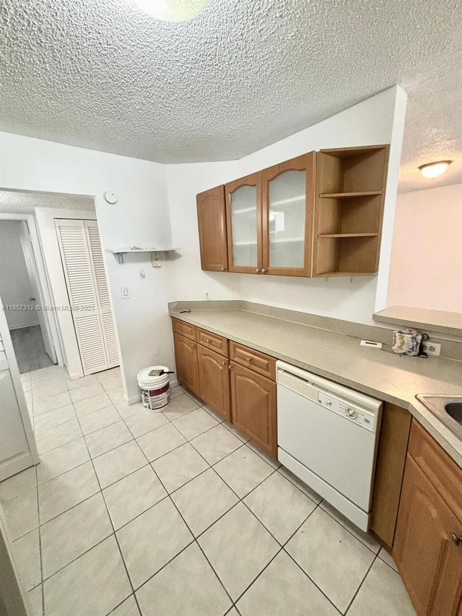 SUMMER LAKE · #106 in Oakland Park - Photo 15