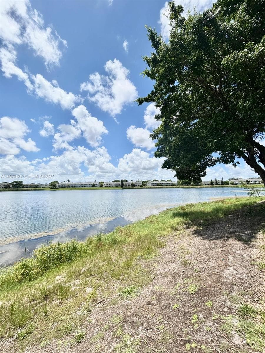 SUMMER LAKE · #106 in Oakland Park - Photo 70