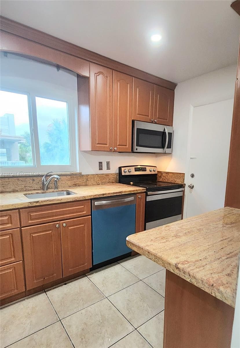 CHATILLON HALL CONDOMINIU · #301 in Bay Harbor Islands - Photo 13