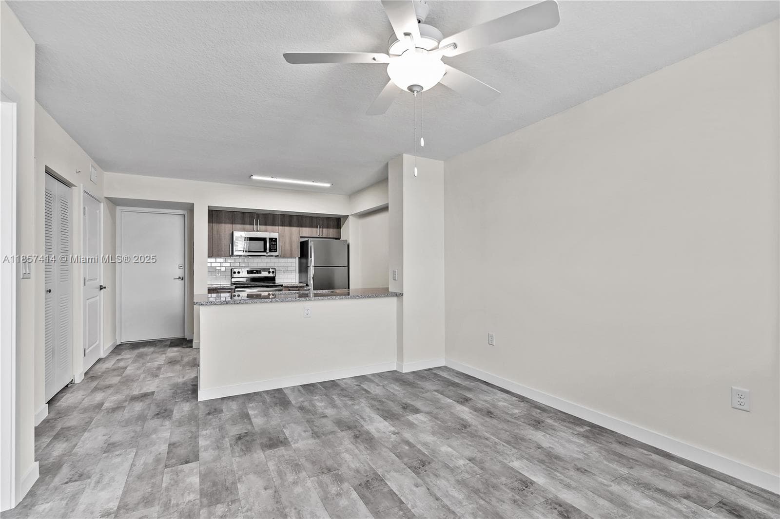400 NW 112th Ave #323 photo 10