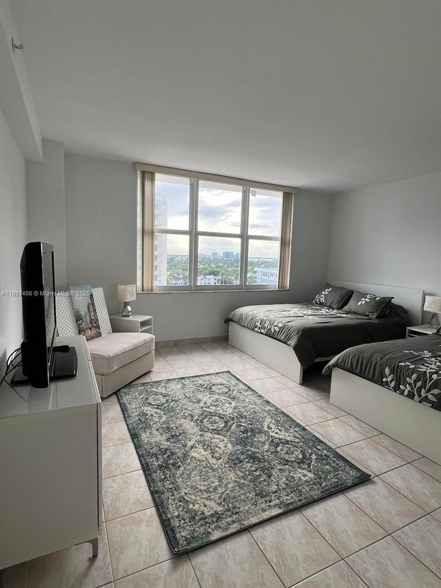 The Pavilion · #1115 in Miami Beach - Photo 7
