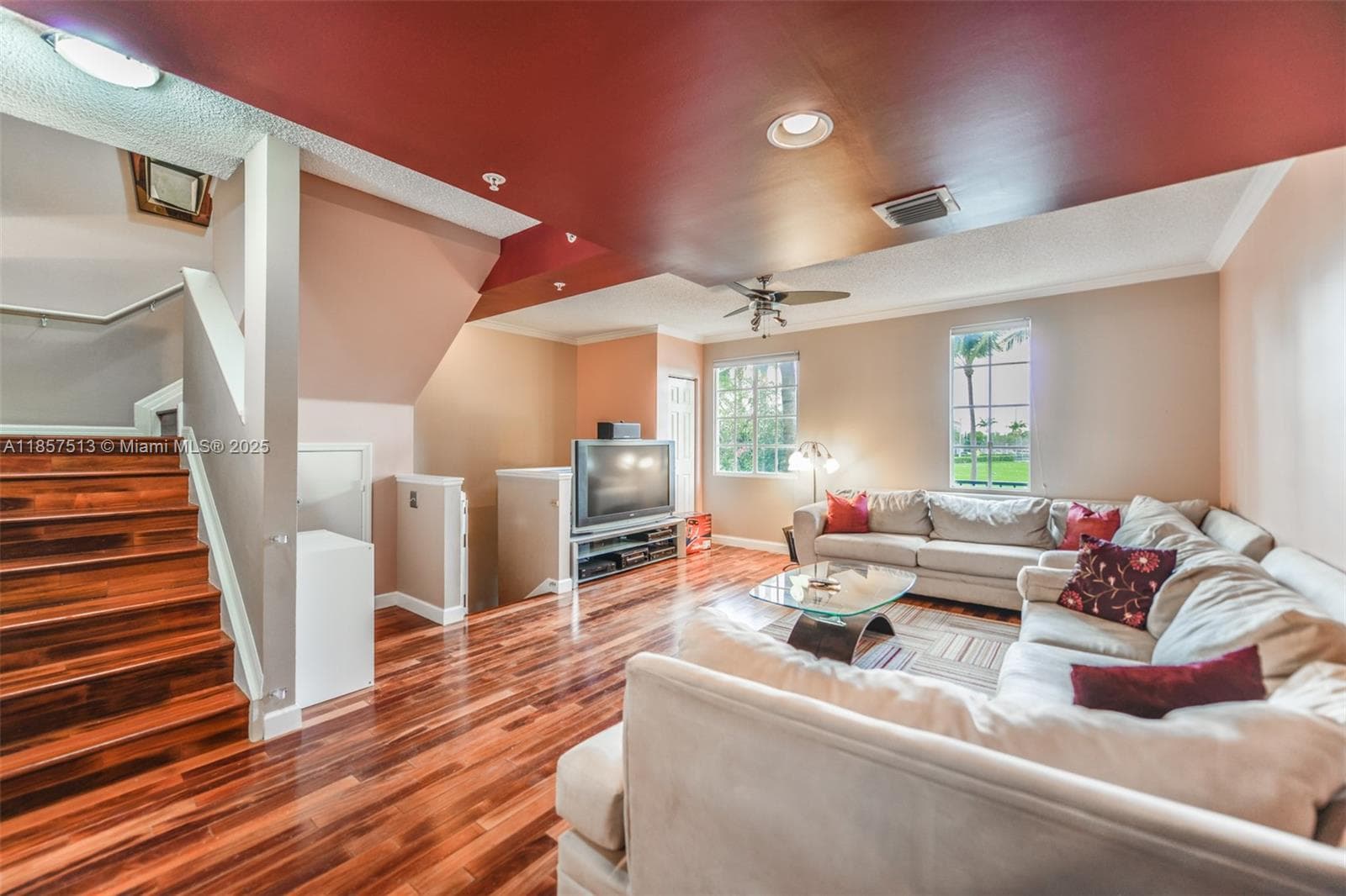 2811 NE 185th St #801 photo 6