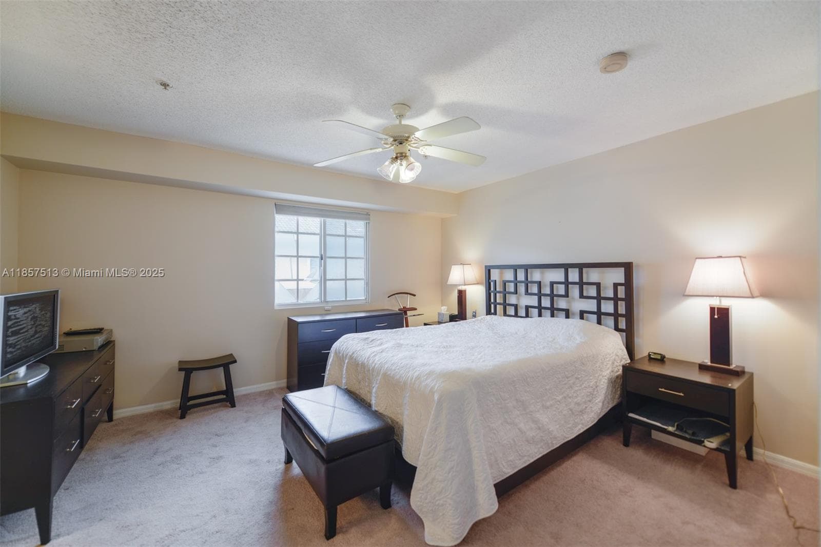 2811 NE 185th St #801 photo 13