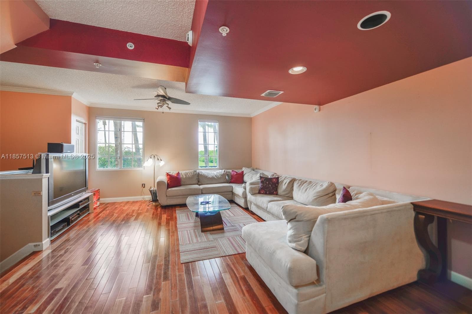 2811 NE 185th St #801 photo 5