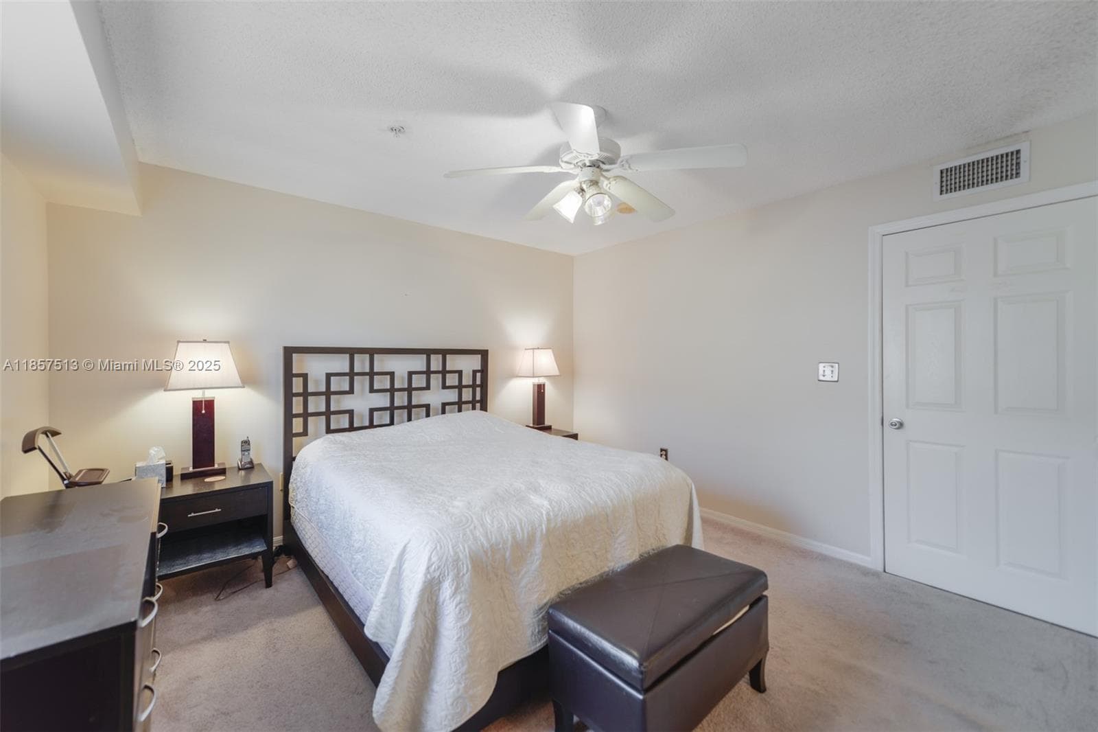 2811 NE 185th St #801 photo 14