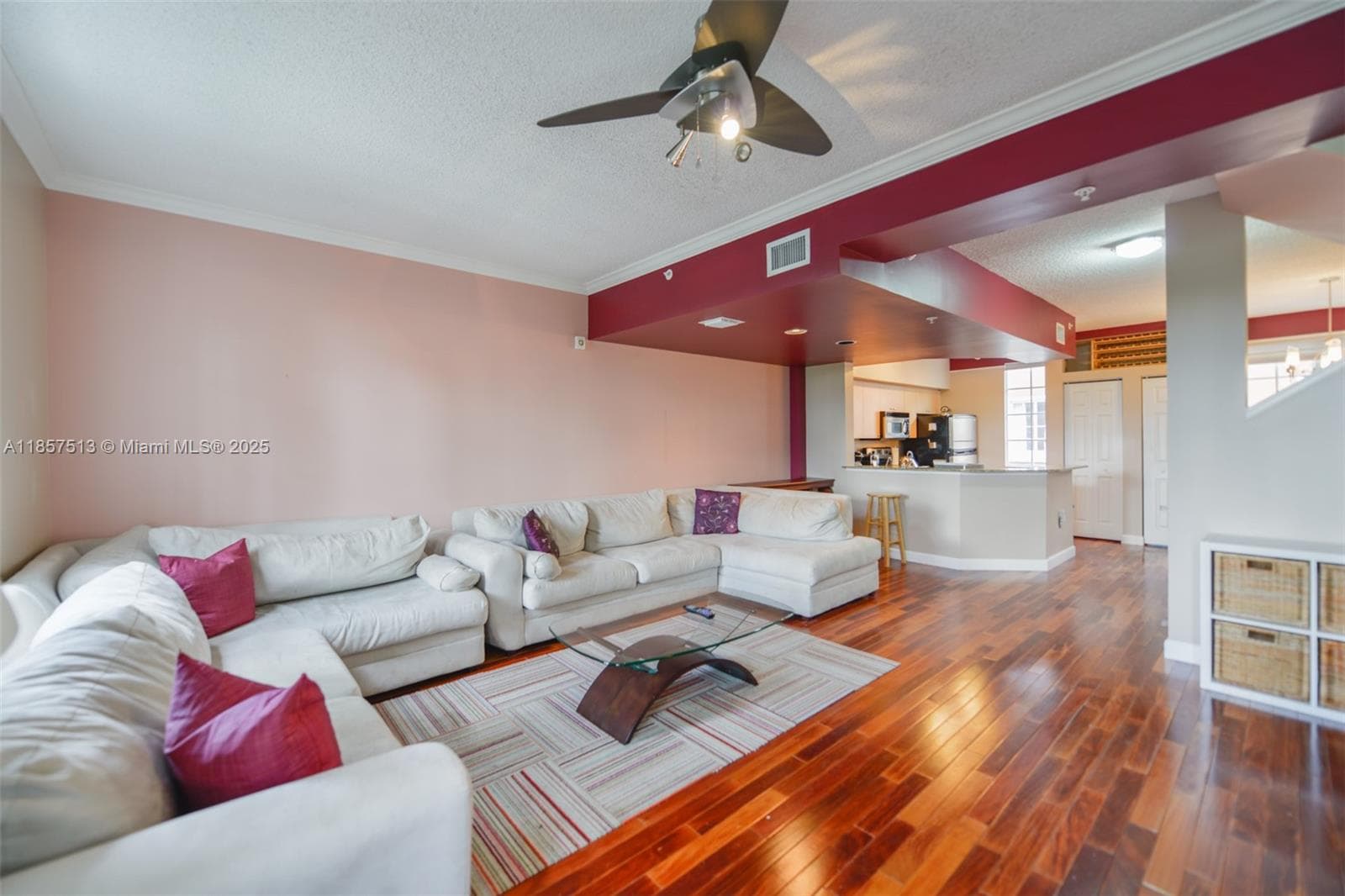 2811 NE 185th St #801 photo 8