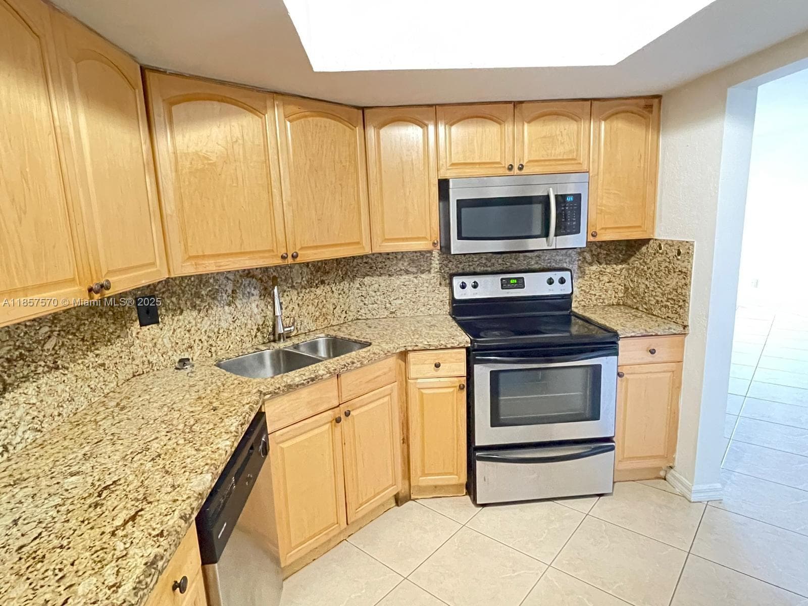 7410 SW 82nd St unit k202 photo 1