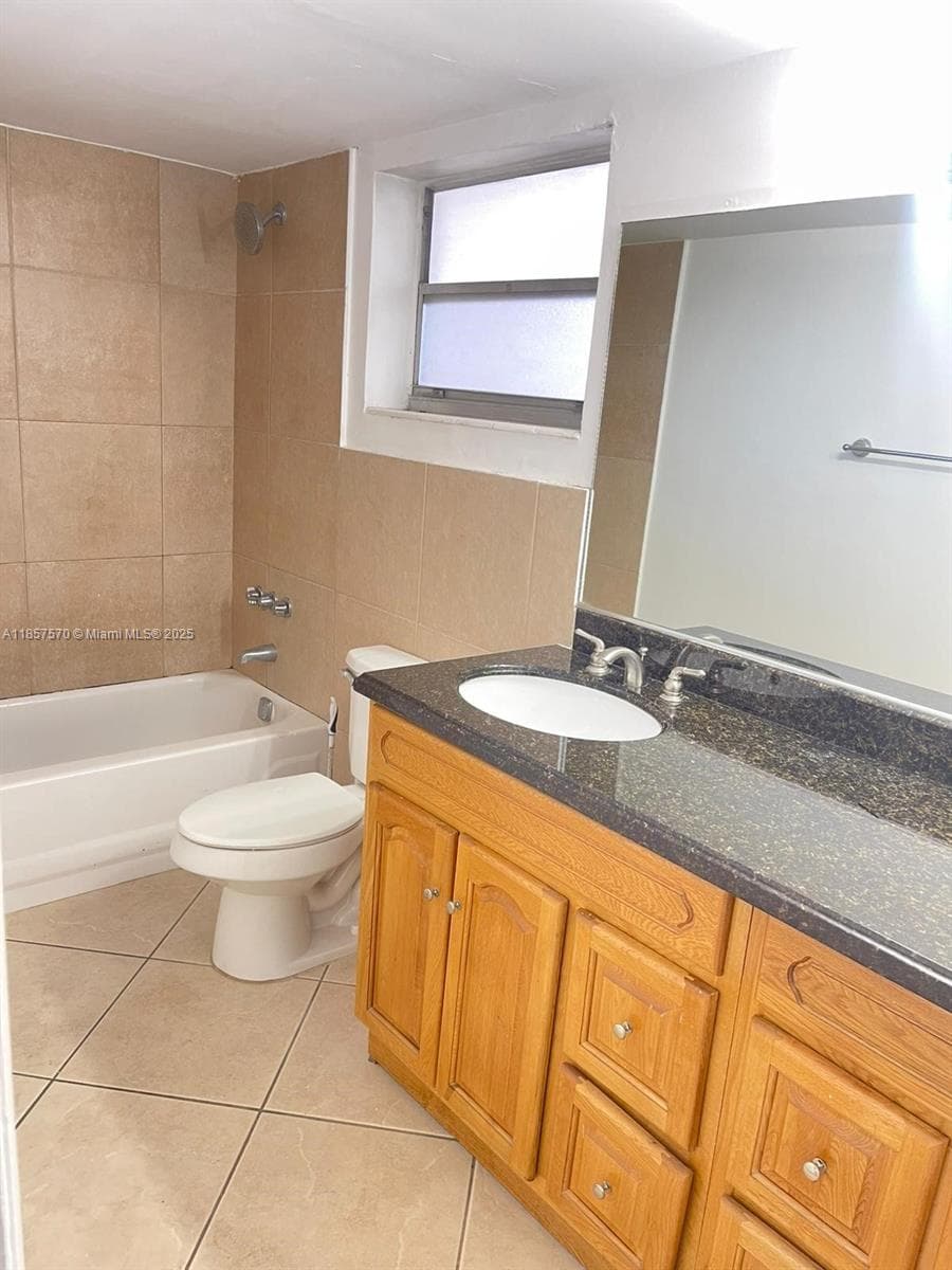 7410 SW 82nd St unit k202 photo 8