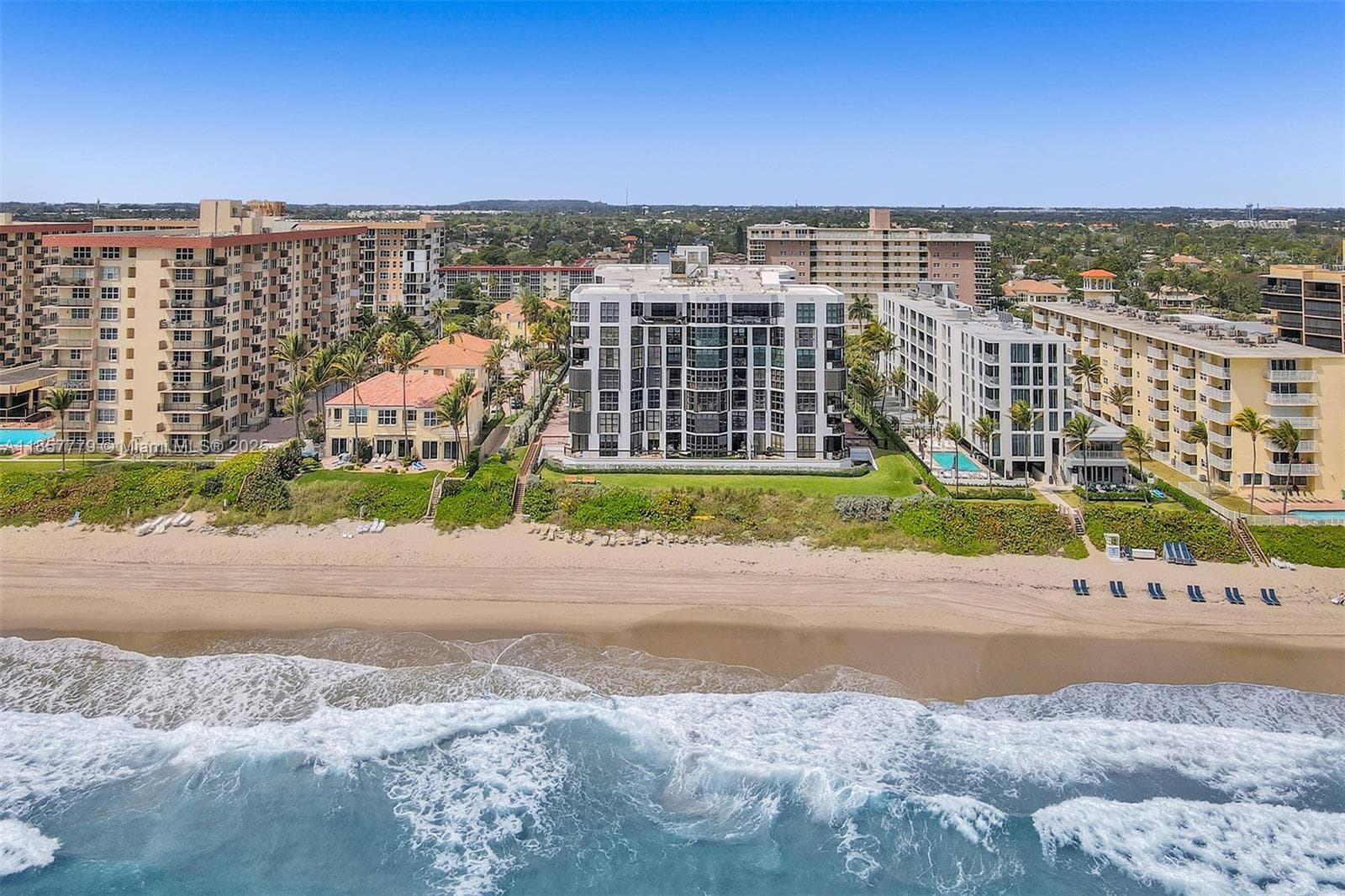 HILLSBORO OCEAN CLUB · #202 in Hillsboro Beach - Photo 1