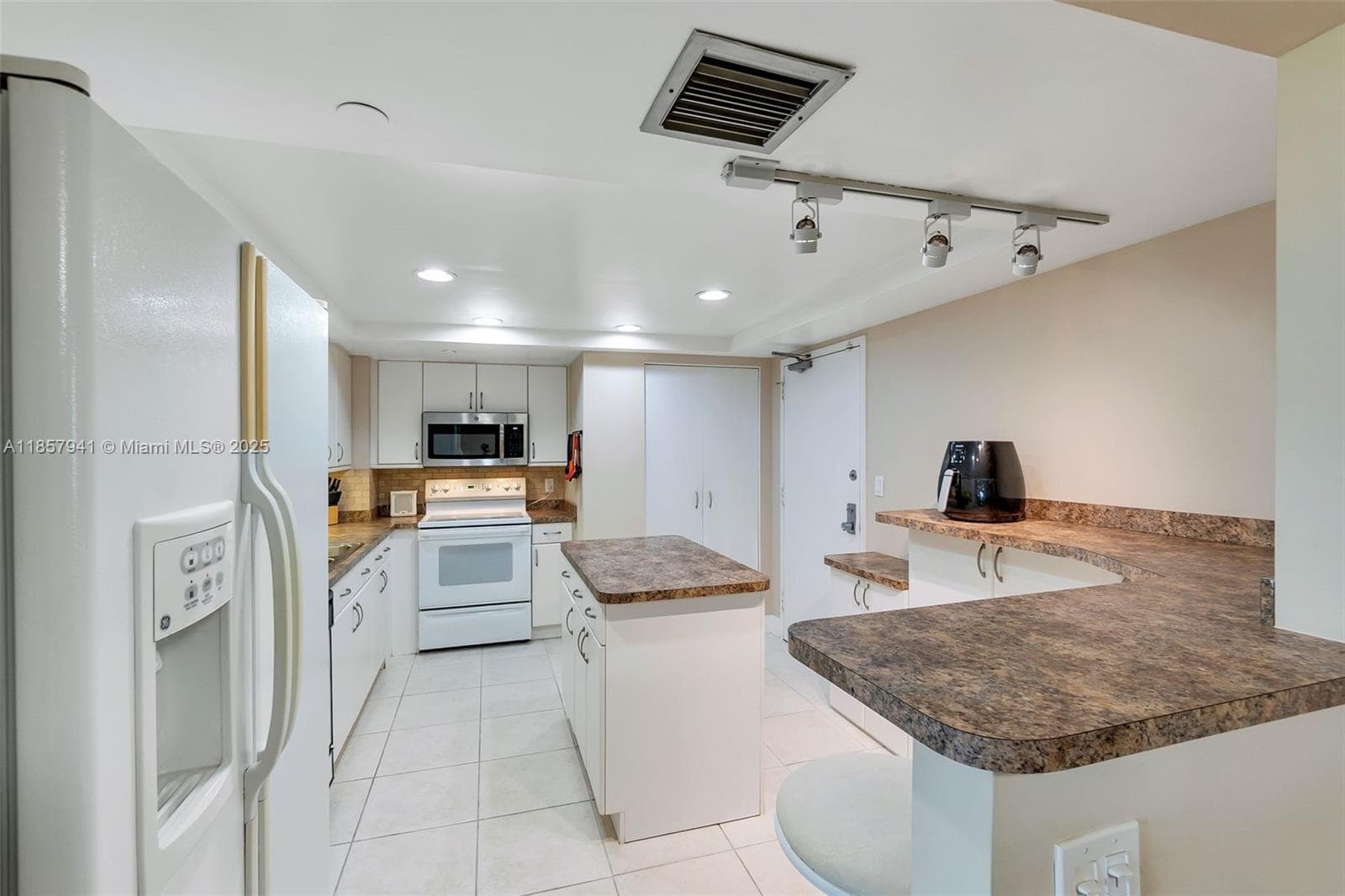 Tower at Port Royale · #1111 in Fort Lauderdale - Photo 9
