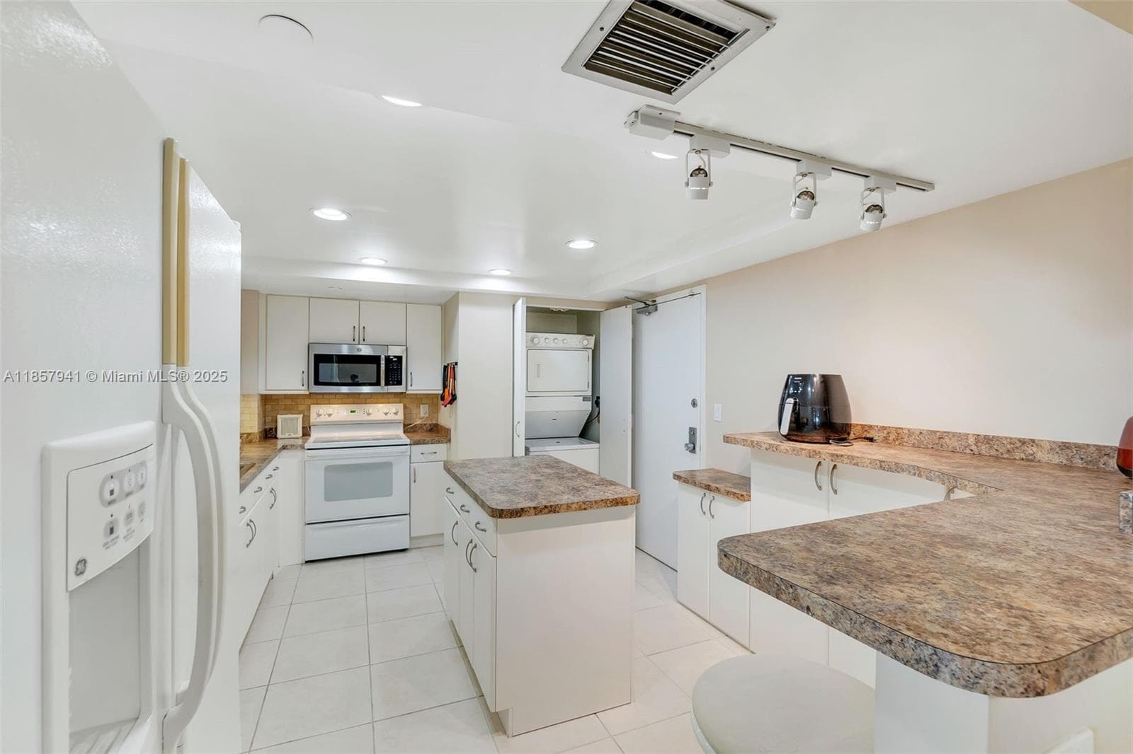 Tower at Port Royale · #1111 in Fort Lauderdale - Photo 8