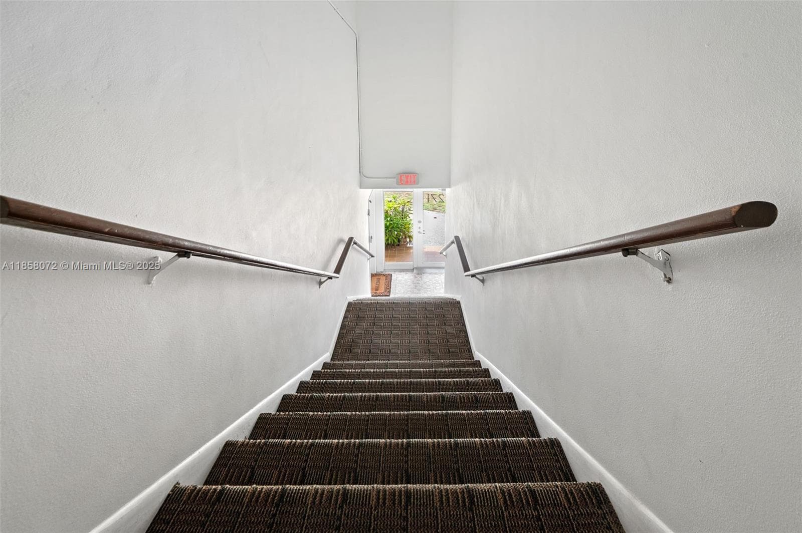 HARBOR POINT CONDO · #12 in Bay Harbor Islands - Photo 21