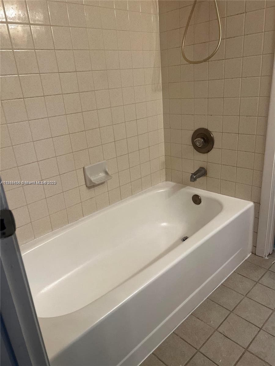 LAKESHORE CONDO 6 · #889I in Homestead - Photo 9