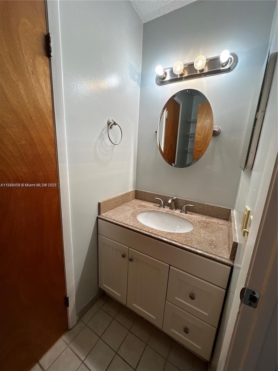 LAKESHORE CONDO 6 · #889I in Homestead - Photo 10